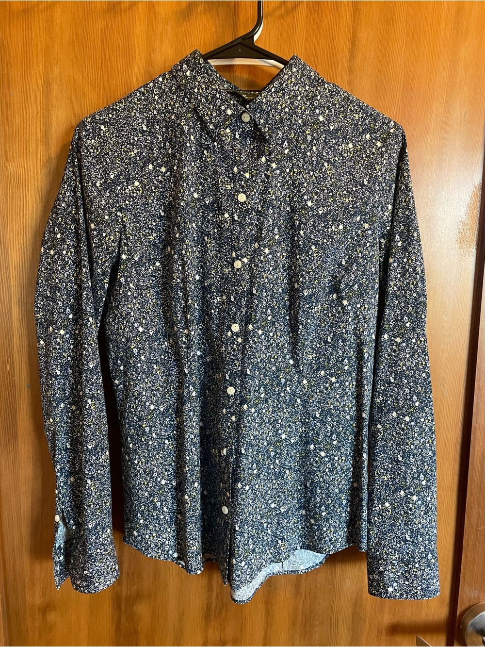 Eddie Bauer women’s dress shirt